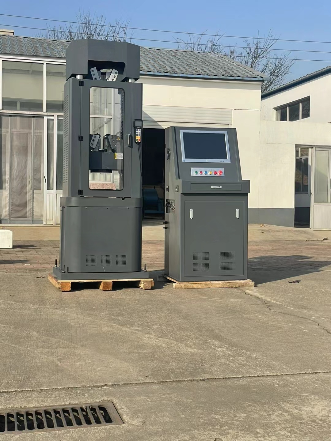 Servo Universal TENSITE TESTING MACTION